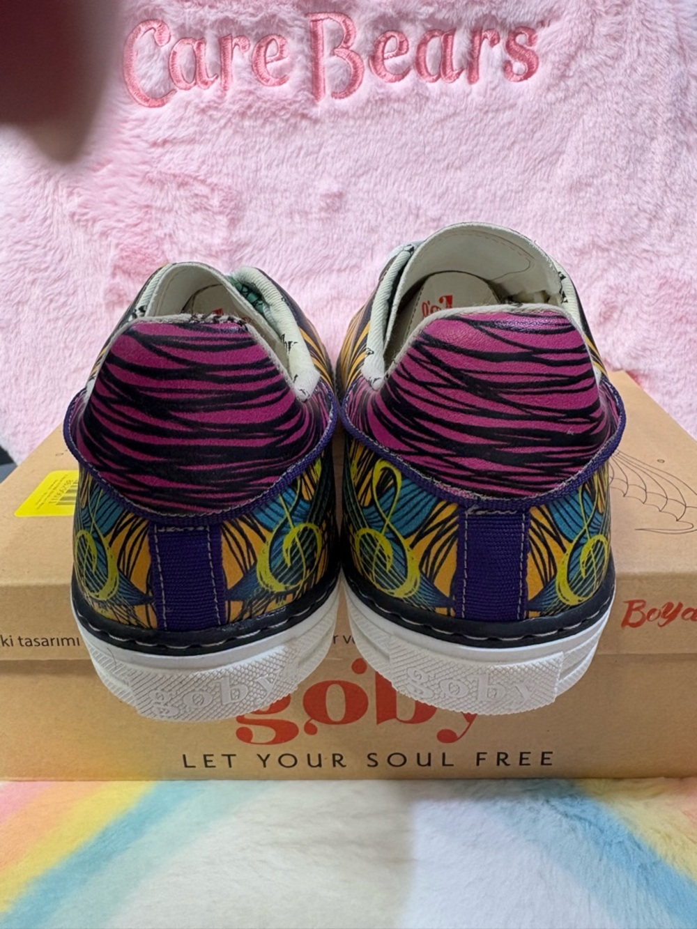 NWB Goby Colorful Musical Graphic Low-Top Sneakers Size 9.5 or 40 - Picture 3 of 6